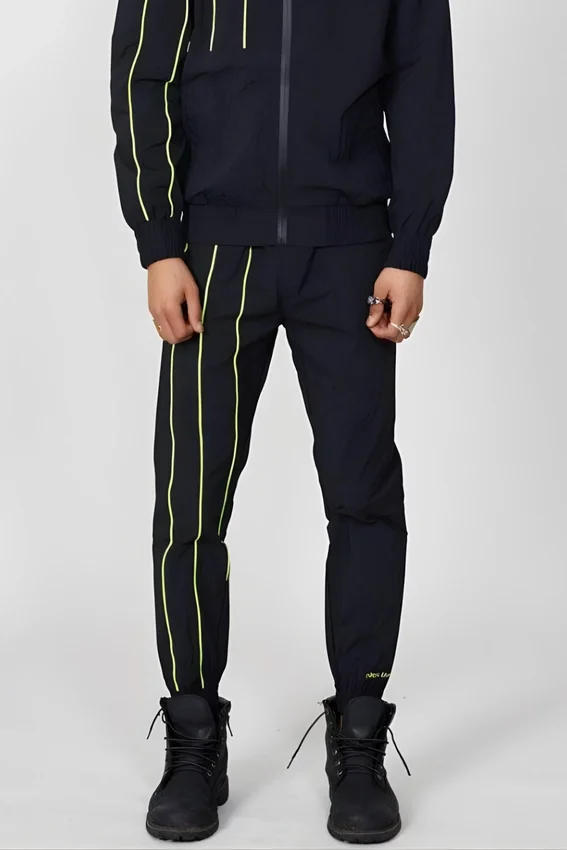 BOY Jogginghose aus Nylon mit Paspelierung