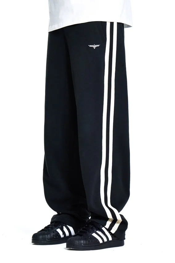 Gestreifte Jogginghose
