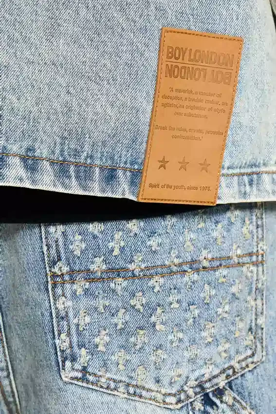 Jeansjacke mit Laser-Distressed-Effekt
