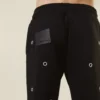 Jogginghose mit mehreren Ösen