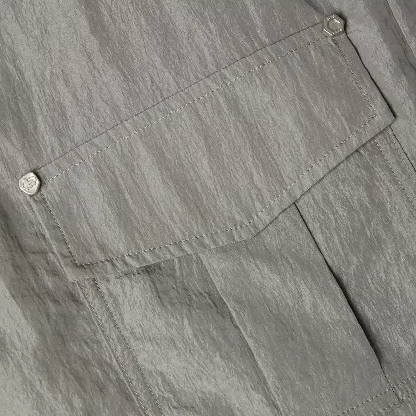 Lunar Zip-Off-Cargo
