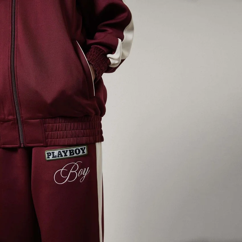 Playboy x BOY Nylon-Jogginghose mit weitem Bein